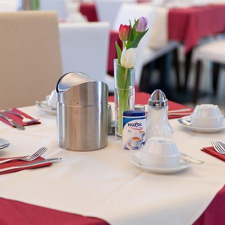 Goethe Hotel Messe By Trip Inn Frankfurt am Main ภายนอก รูปภาพ