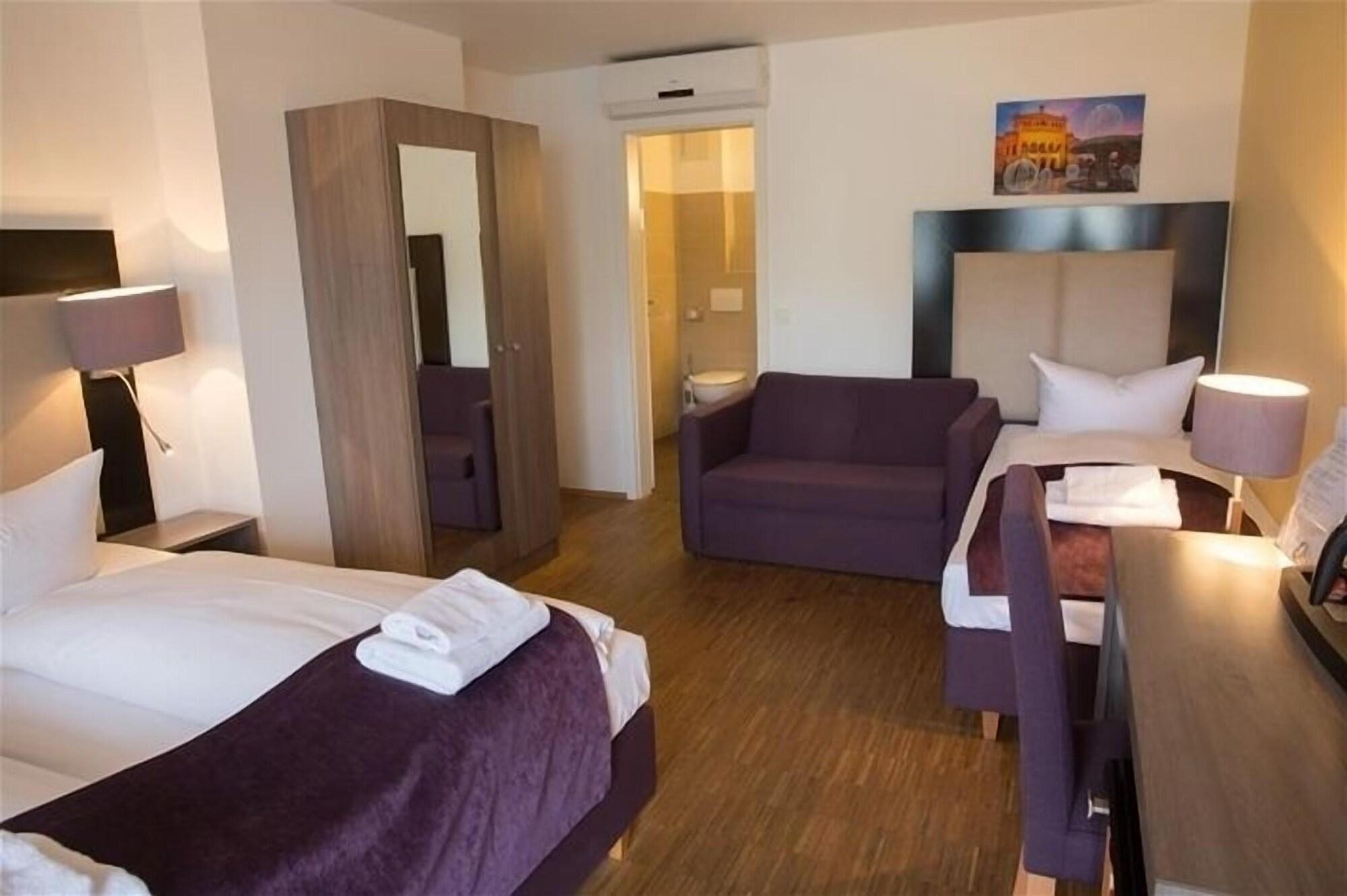 Goethe Hotel Messe By Trip Inn Frankfurt am Main ภายนอก รูปภาพ