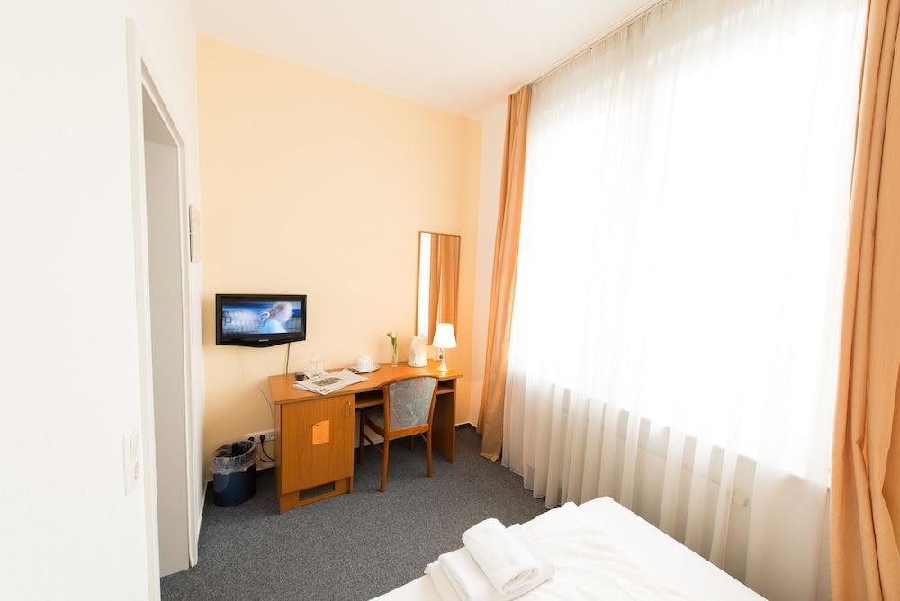Goethe Hotel Messe By Trip Inn Frankfurt am Main ภายนอก รูปภาพ