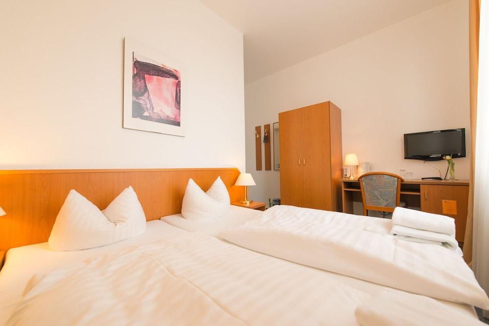 Goethe Hotel Messe By Trip Inn Frankfurt am Main ภายนอก รูปภาพ