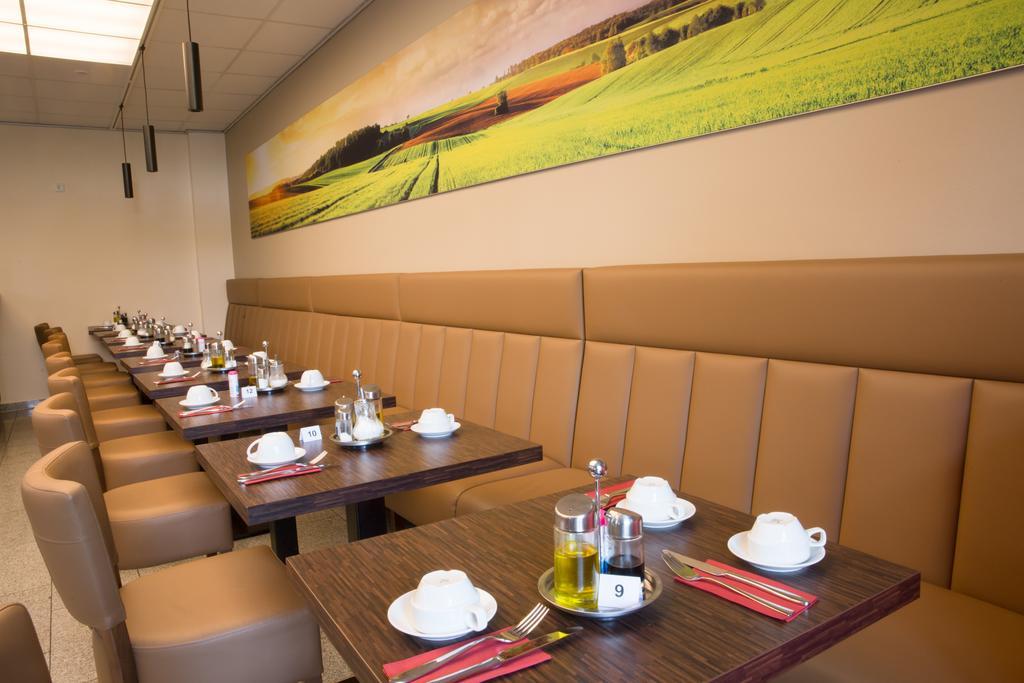 Goethe Hotel Messe By Trip Inn Frankfurt am Main ภายนอก รูปภาพ