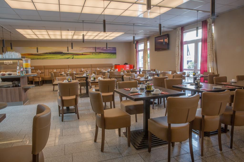 Goethe Hotel Messe By Trip Inn Frankfurt am Main ภายนอก รูปภาพ