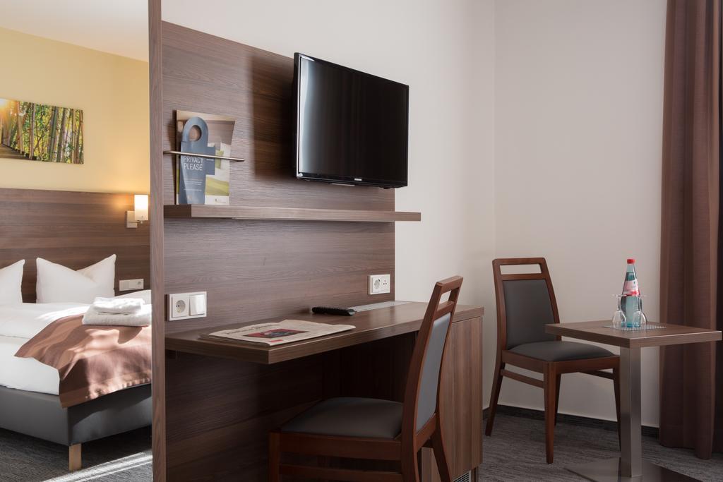 Goethe Hotel Messe By Trip Inn Frankfurt am Main ภายนอก รูปภาพ