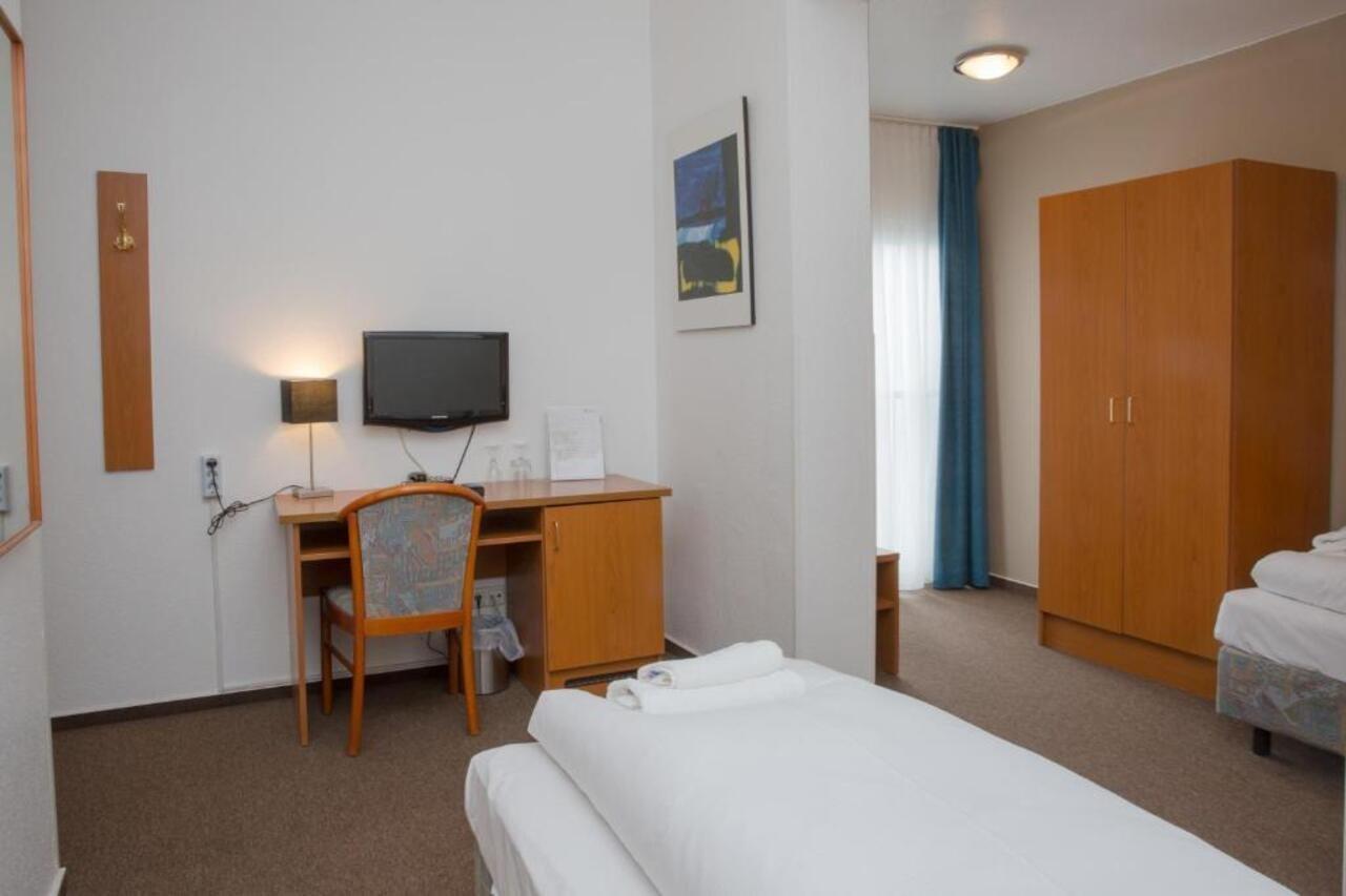 Goethe Hotel Messe By Trip Inn Frankfurt am Main ภายนอก รูปภาพ